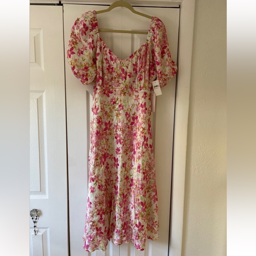 NWT RACHEL PARCELL SCATTERED FLORAL PUFF SLEEVE MIDI DRESS